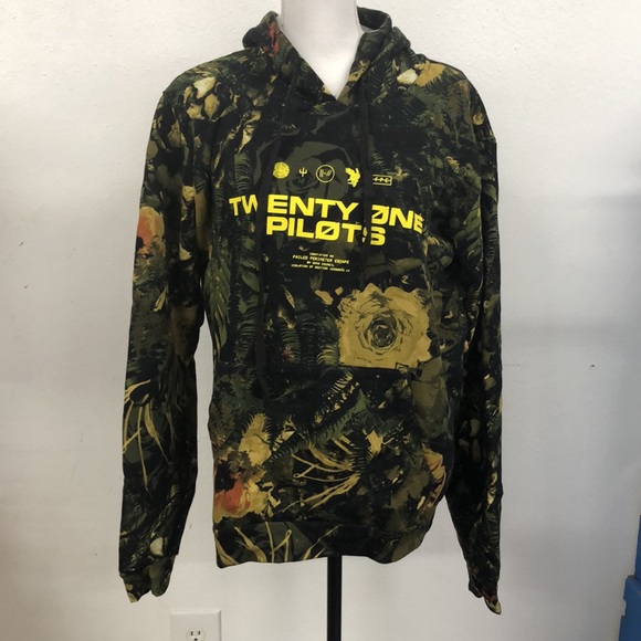 Twenty One Pilots Camoflage TRENCH Concert Hoodie Size XL Camo - Picture 3 of 4
